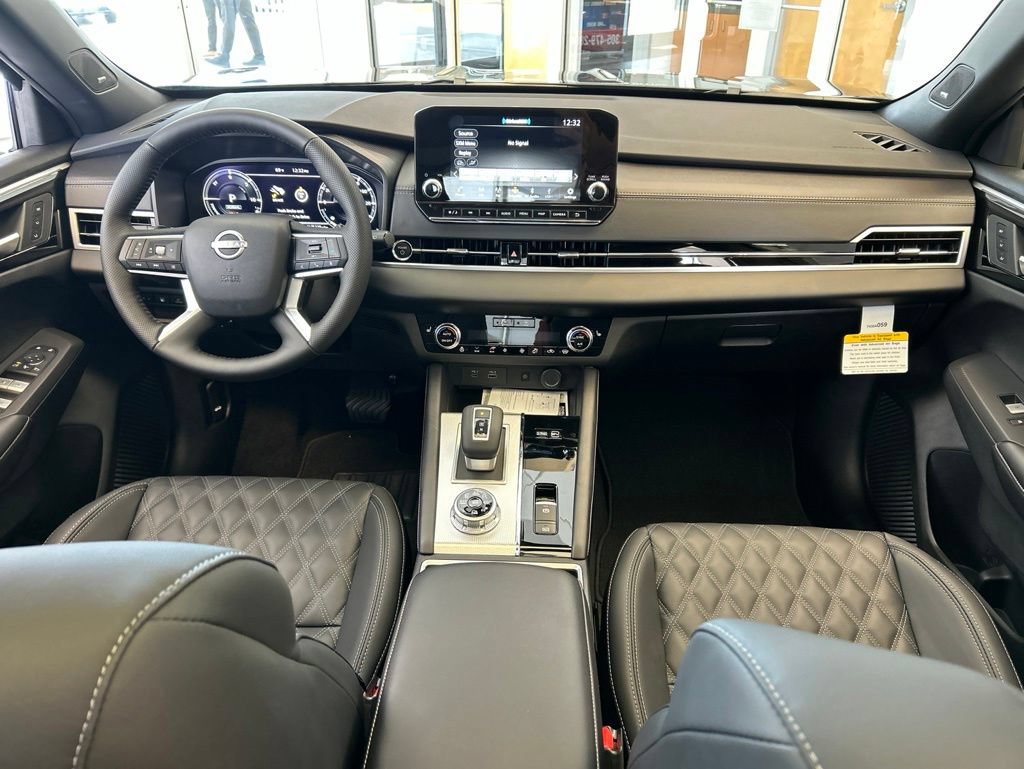 New 2026 Nissan Rogue Platinum AWD/4WD image 11