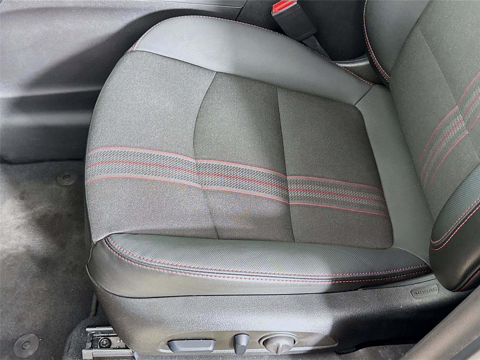 Used 2023 Chevrolet Equinox RS AWD/4WD image 19
