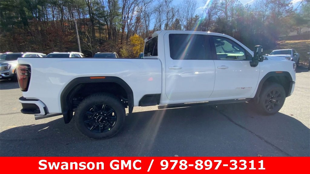 New 2026 GMC Sierra 2500 AT4 w/ AT4 Preferred Package image 9