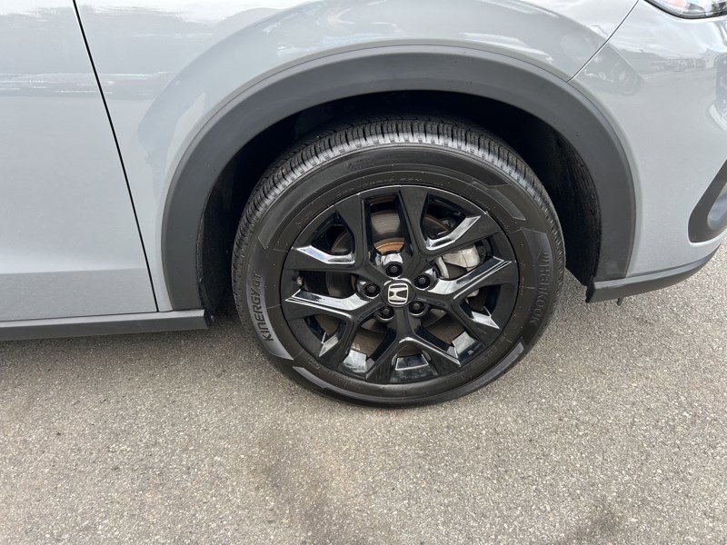 Used 2025 Honda HR-V Sport image 8