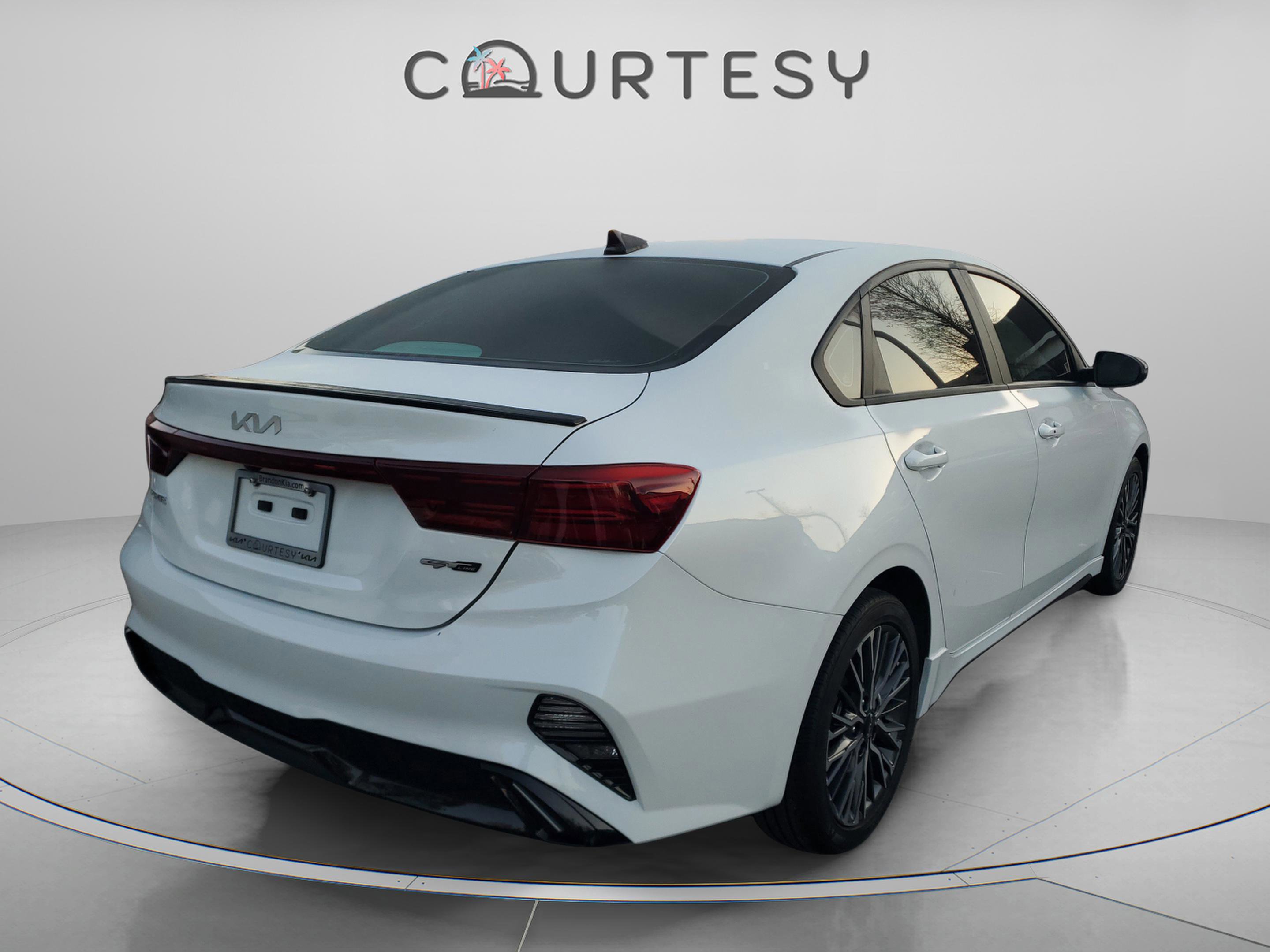 Certified 2024 Kia Forte GT-Line image 5