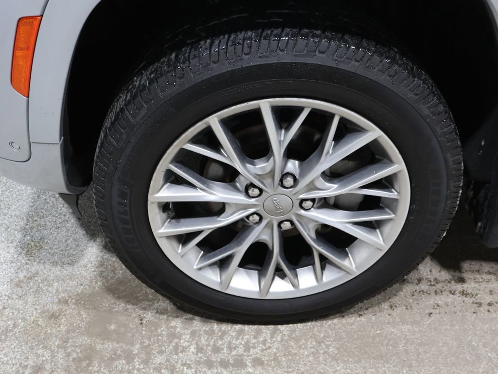 Used 2022 Jeep Grand Cherokee Summit w/ Adv Protech Group IV image 10