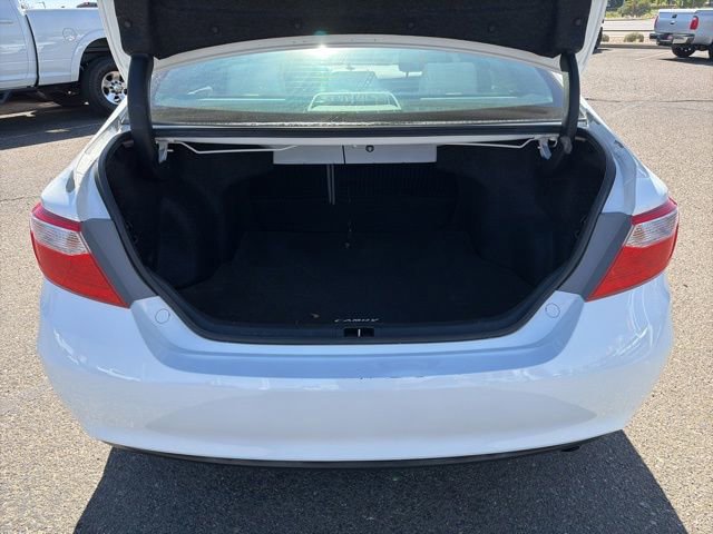 Used 2016 Toyota Camry LE FWD image 6