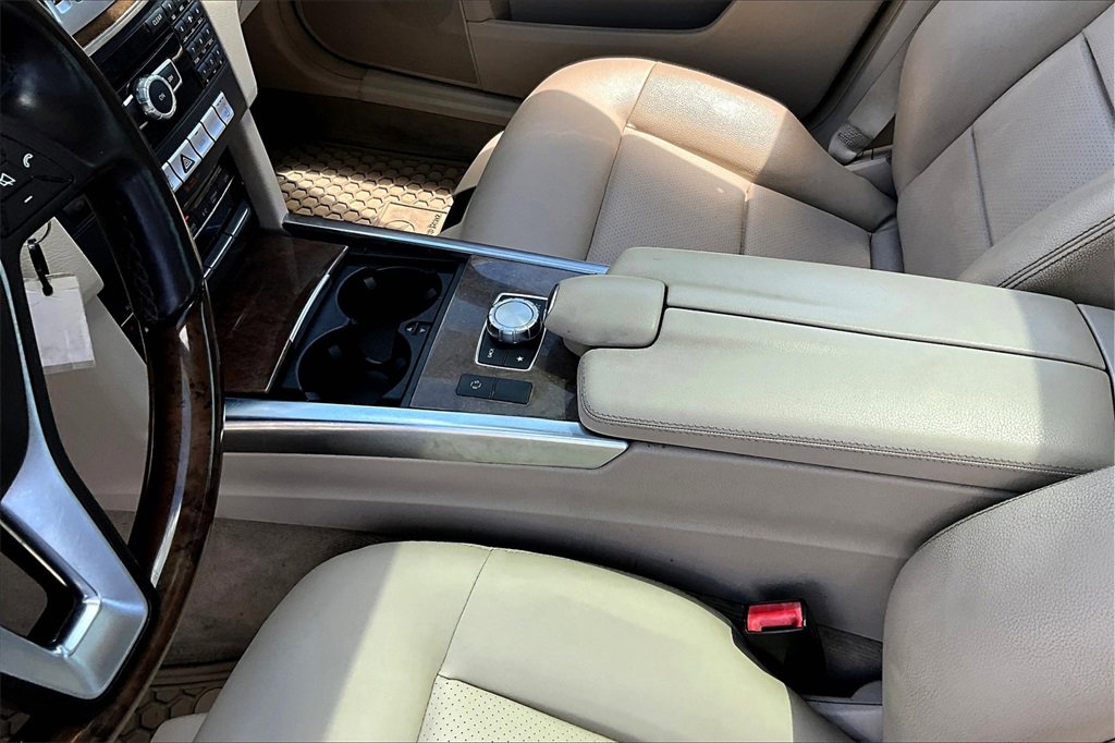 Used 2014 Mercedes-Benz E 350 4MATIC Sedan w/ Premium 1 Package image 13
