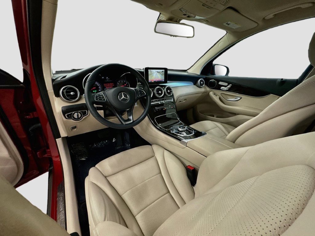 Used 2019 Mercedes-Benz GLC 300 4MATIC image 28