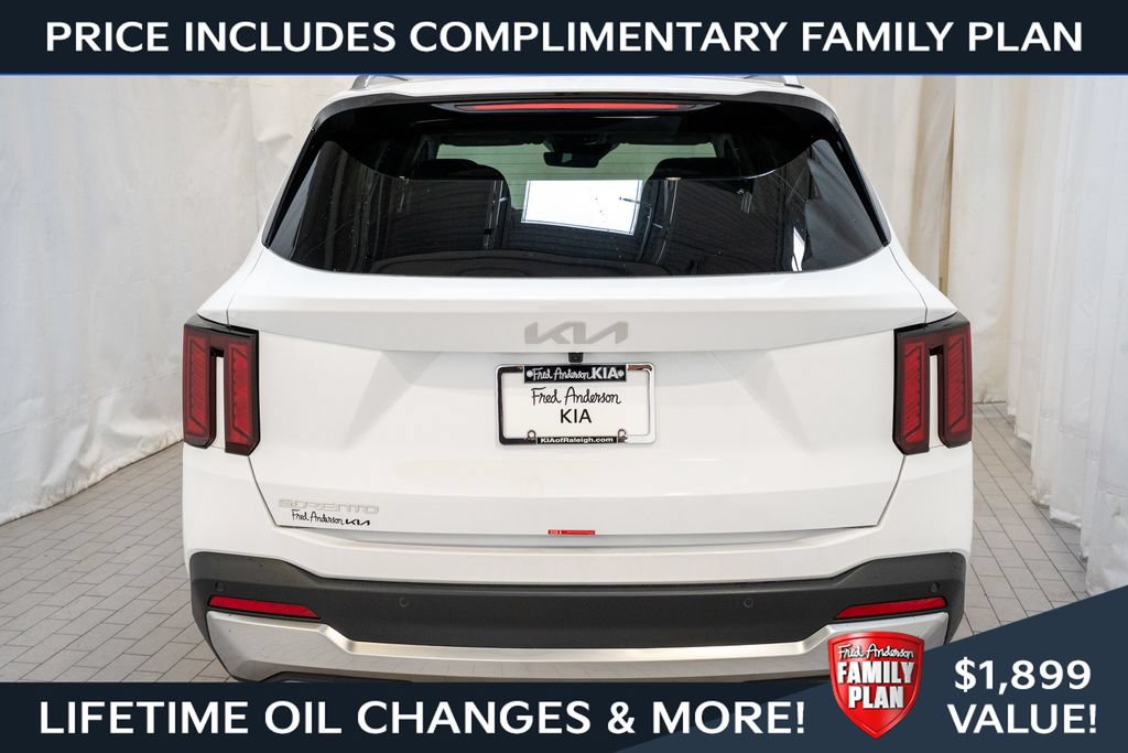 New 2026 Kia Sorento S w/ S Panoramic Sunroof Package FWD image 5
