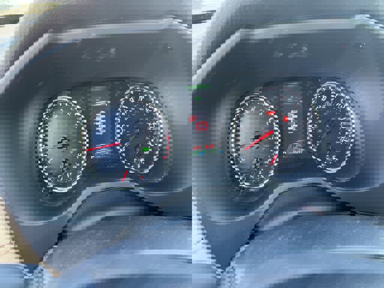 Used 2021 Toyota RAV4 XLE Premium image 21