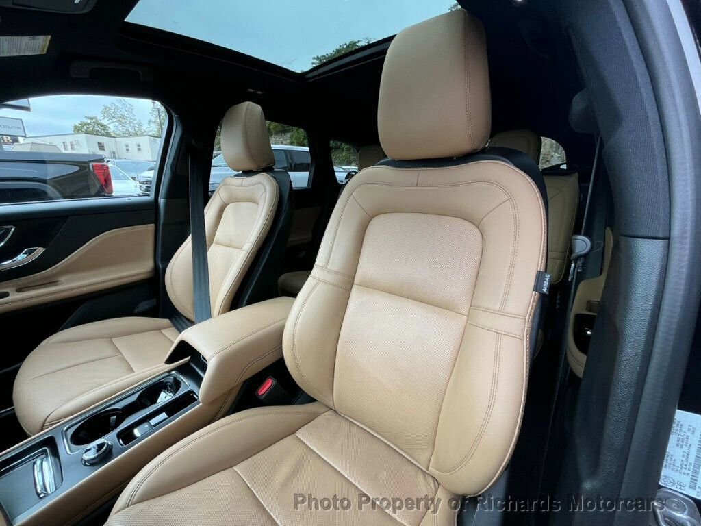 Used 2021 Lincoln Corsair Reserve w/ Equipment Group 201A image 14