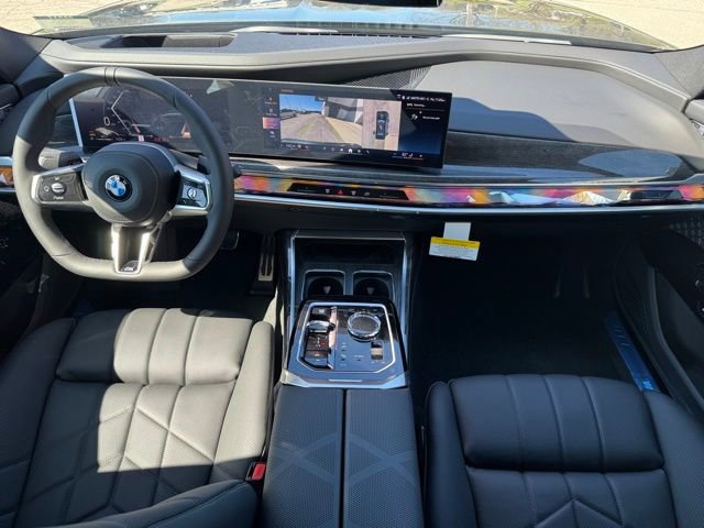 New 2026 BMW 760i xDrive w/ Premium Package image 16