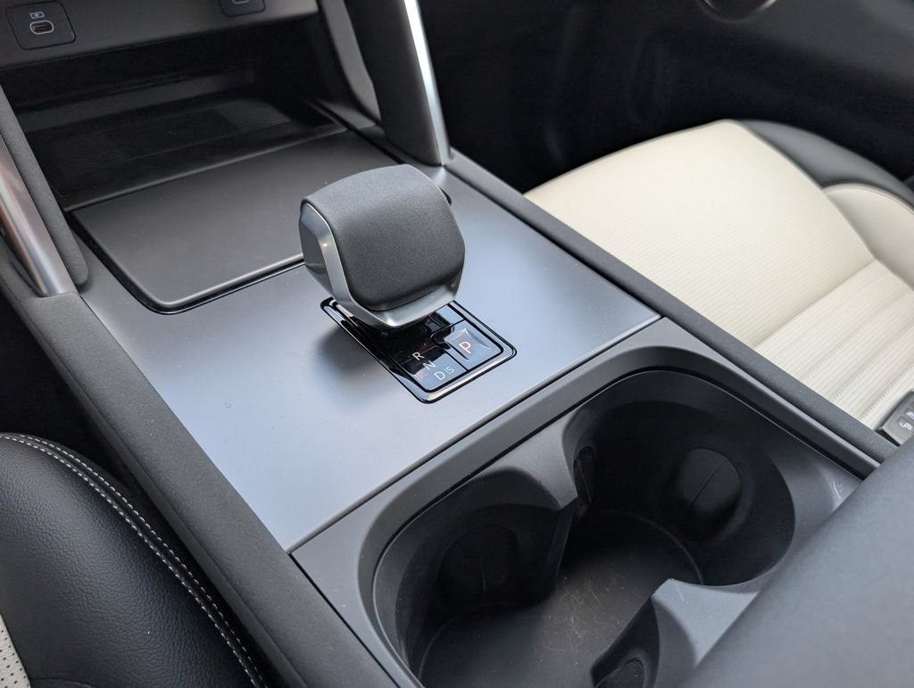 New 2026 Land Rover Discovery Sport Landmark AWD/4WD image 20