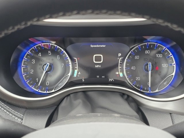 New 2025 Chrysler Pacifica Select w/ Fav Edition Package image 29