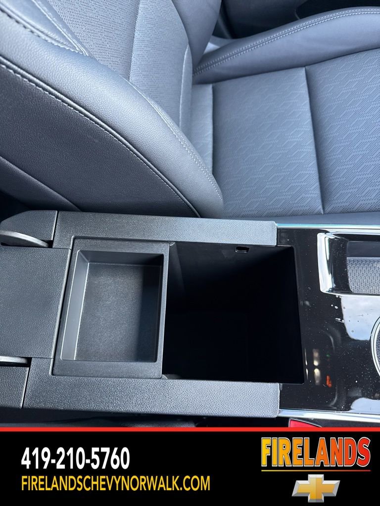 New 2026 Chevrolet Equinox LT w/ Convenience Package II image 24