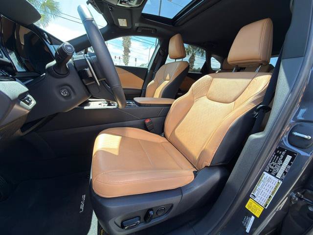 Used 2024 Lexus RX 350 Premium Plus w/ Convenience Package FWD image 11