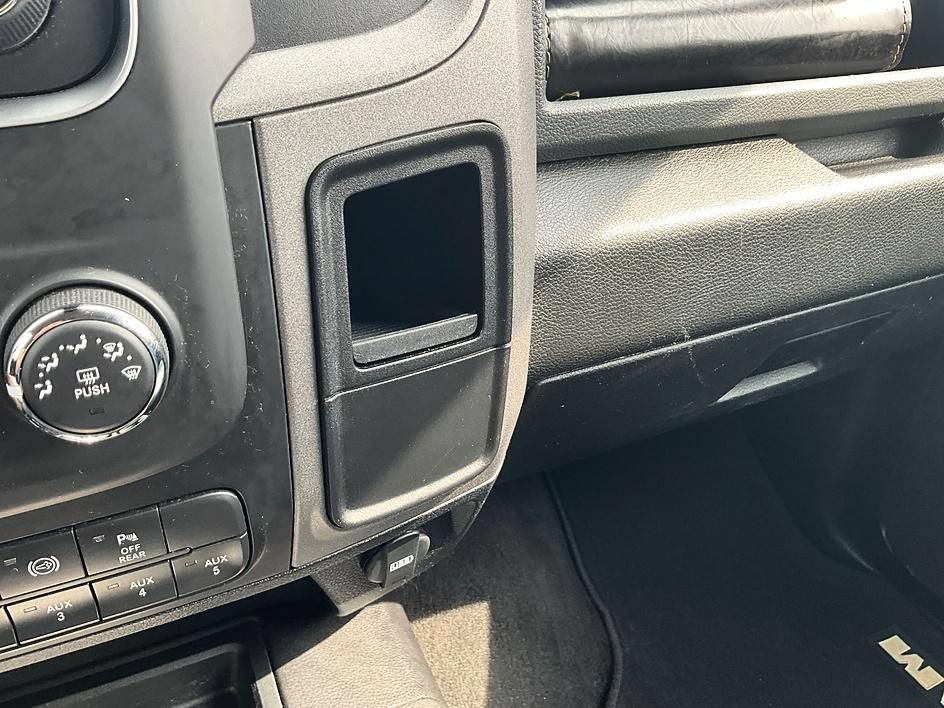Used 2017 RAM 2500 Tradesman w/ Chrome Appearance Group AWD/4WD image 26
