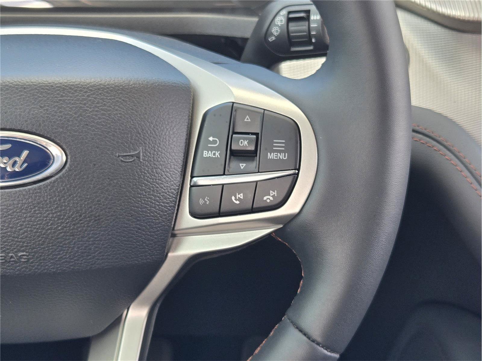 Used 2026 Ford Explorer Active RWD image 29