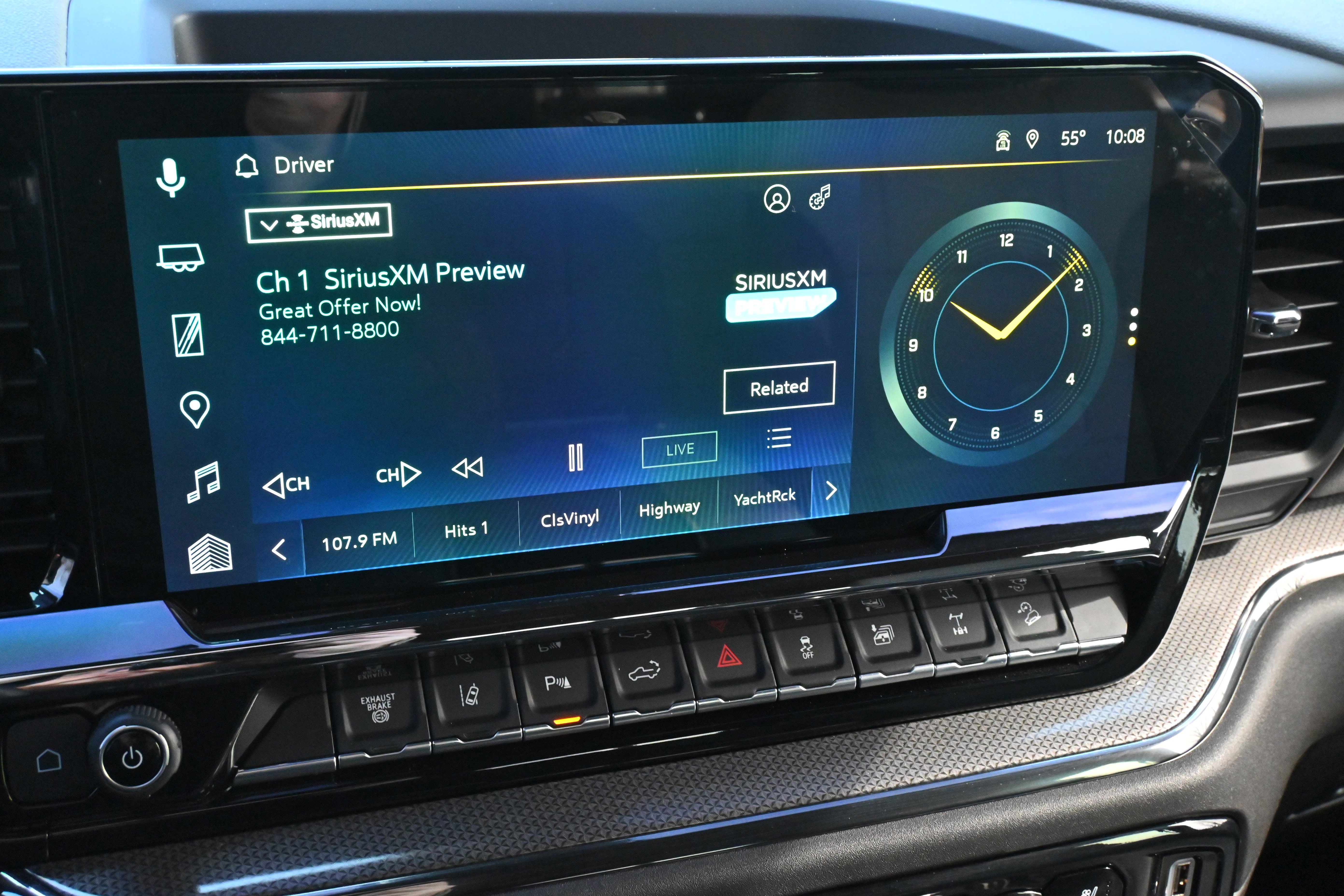 Used 2025 Chevrolet Silverado 2500 ZR2 w/ Technology Package image 37