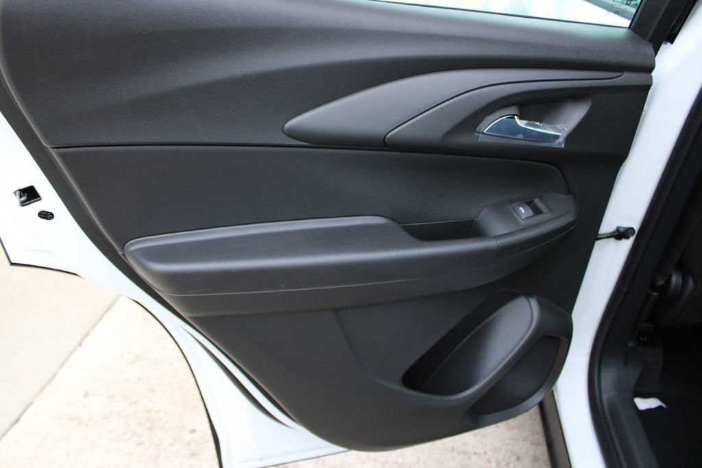 New 2026 Chevrolet TrailBlazer LS image 17