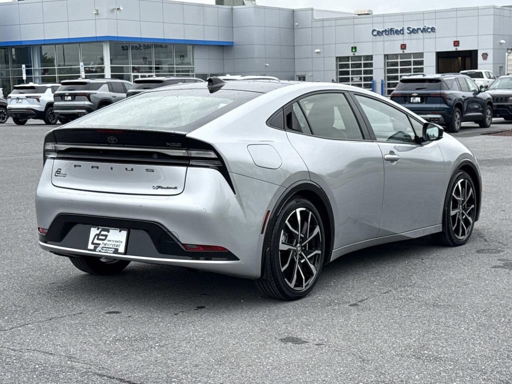 Used 2024 Toyota Prius Prime Premium FWD image 26