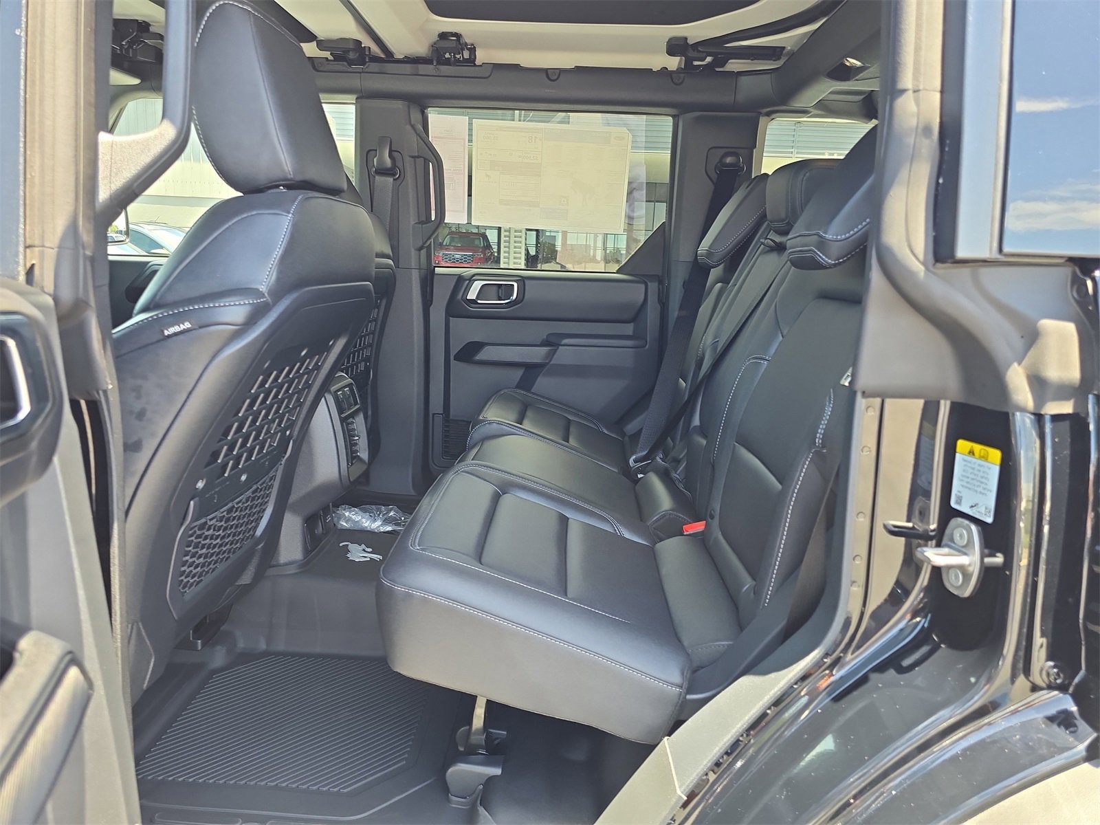 New 2025 Ford Bronco Badlands image 13