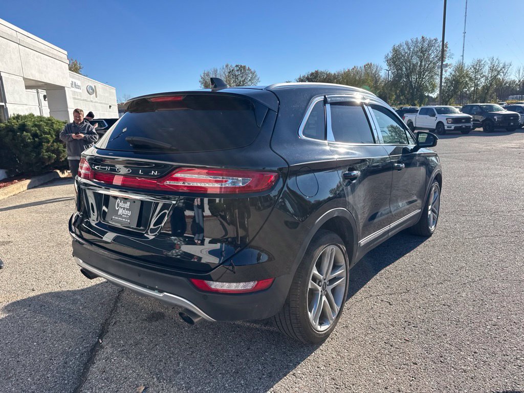 Used 2019 Lincoln MKC Reserve w/ MKC Climate Package AWD/4WD image 3