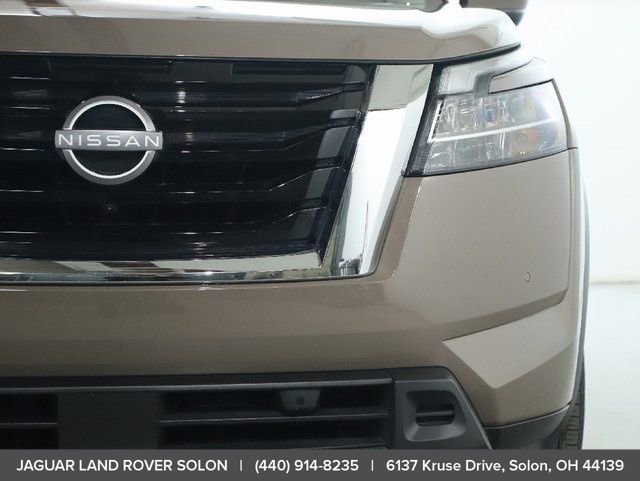 Used 2024 Nissan Pathfinder Platinum image 46