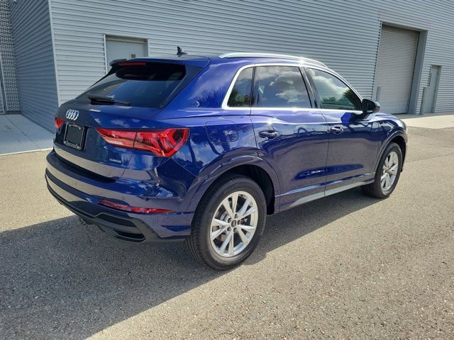 Certified 2025 Audi Q3 2.0T Premium Plus w/ Premium Plus Package image 7