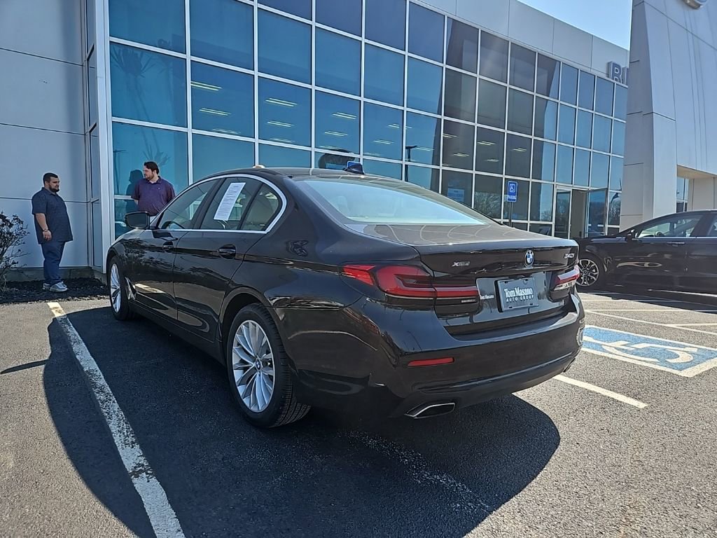 Used 2021 BMW 540i xDrive w/ Convenience Package image 2
