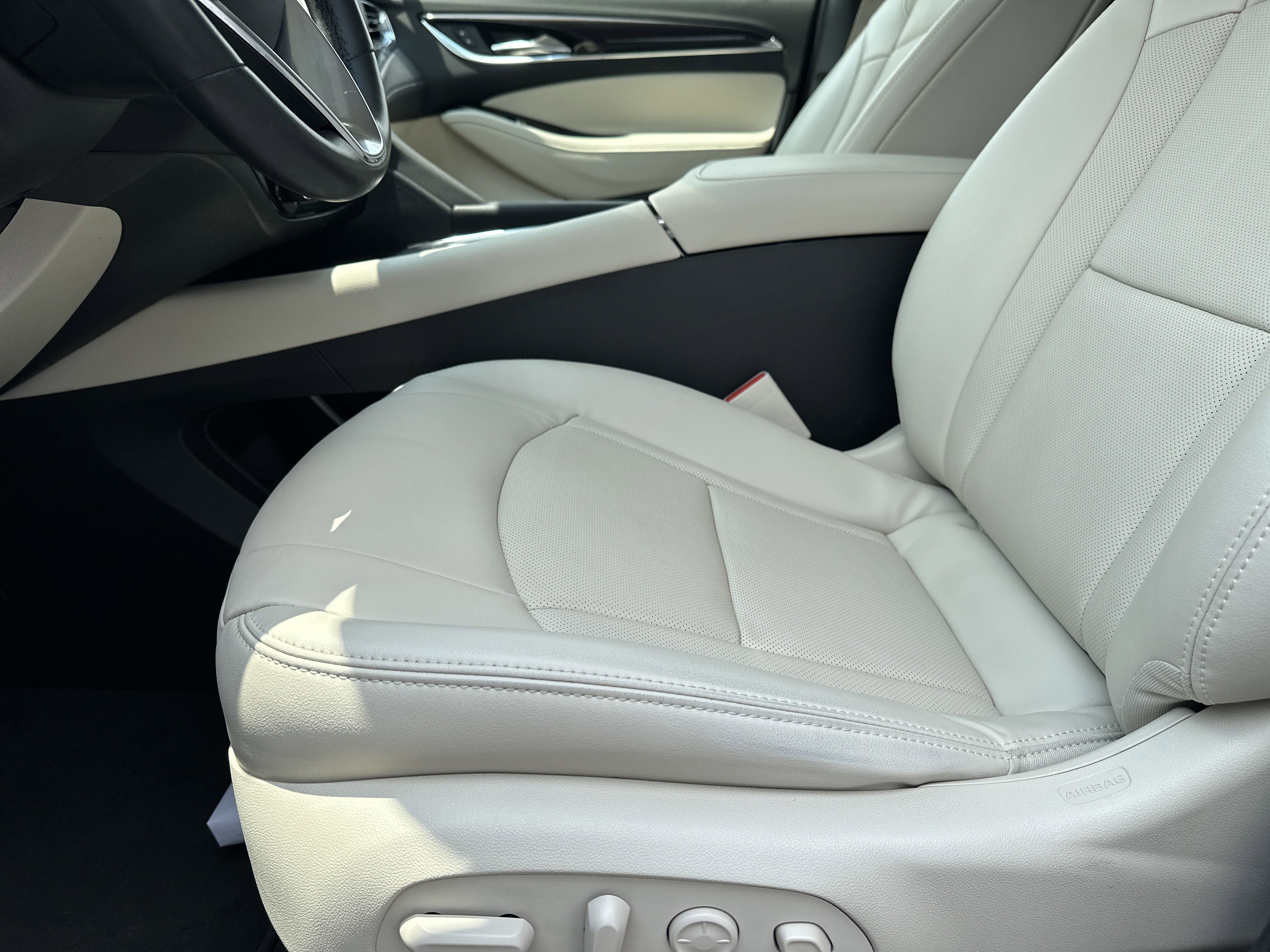 Used 2023 Buick Enclave Premium w/ Experience Buick Package image 5