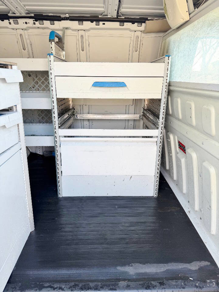 Used 2014 Chevrolet Express 2500 2500 3dr Cargo Van w/1WT image 17