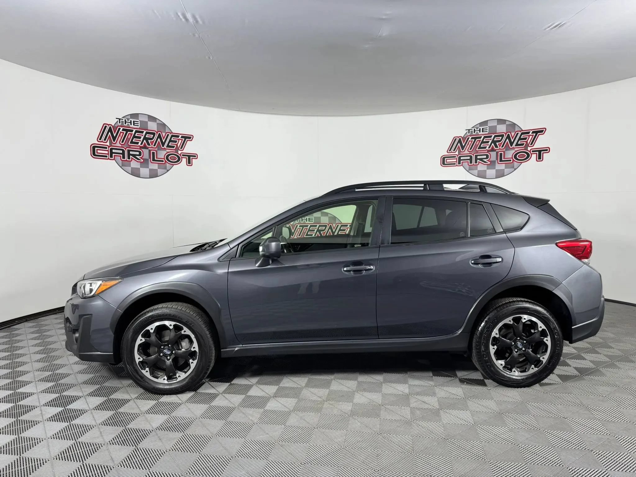 Used 2022 Subaru Crosstrek 2.0i Premium w/ Moonroof Package AWD/4WD image 4