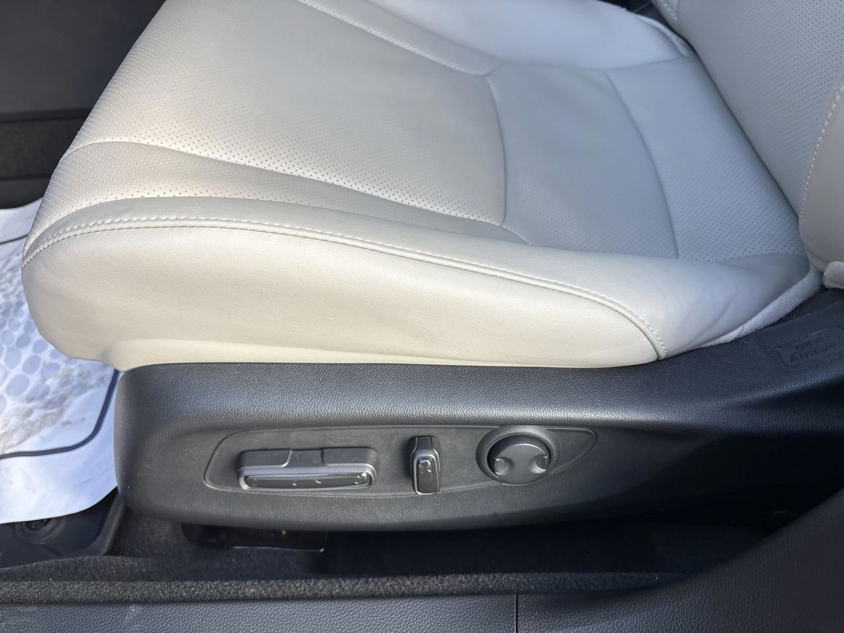 Used 2025 Honda Accord EX-L image 15