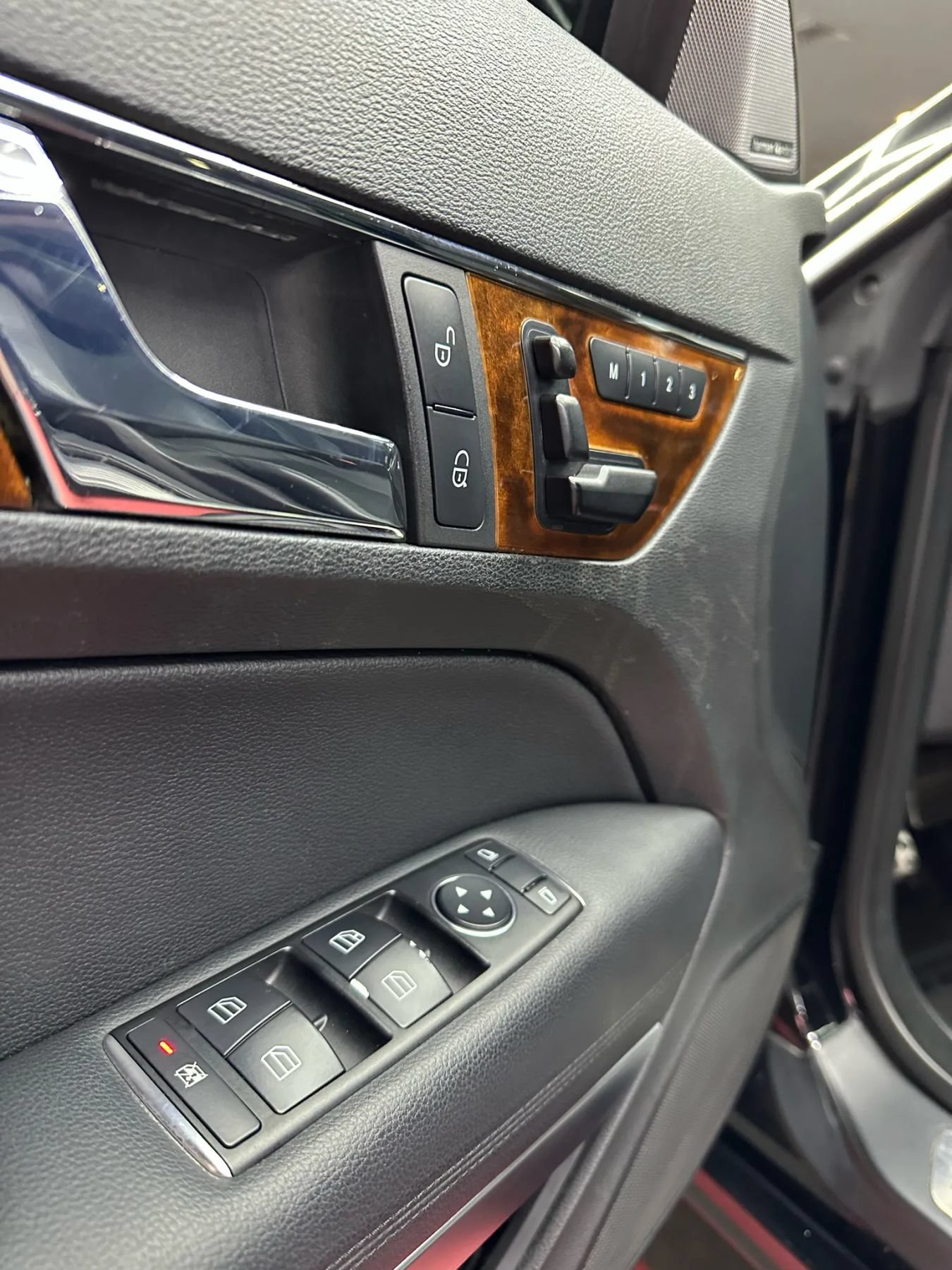 Used 2012 Mercedes-Benz E 350 4MATIC Coupe w/ Premium 2 Pkg image 12