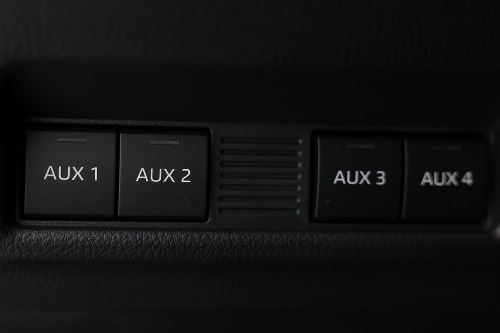 Used 2025 Lexus GX 550 image 30