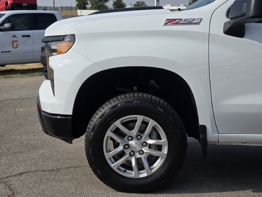 Used 2024 Chevrolet Silverado 1500 Custom Trail Boss AWD/4WD image 8