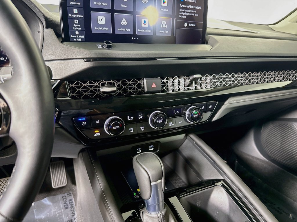 Used 2025 Honda Accord Touring image 16