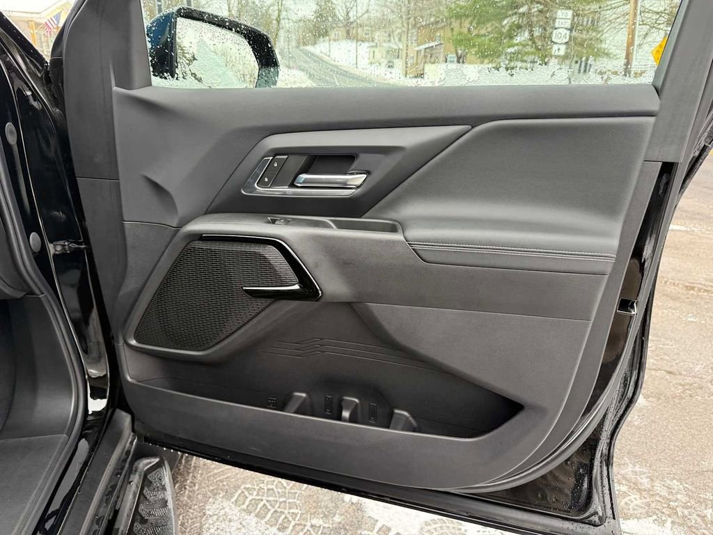 New 2026 Chevrolet Silverado EV LT image 36