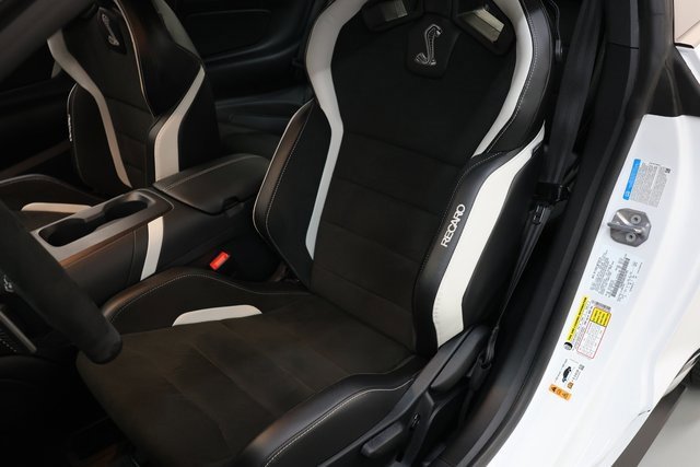 Used 2022 Ford Mustang Shelby GT500 w/ Technology Package image 70
