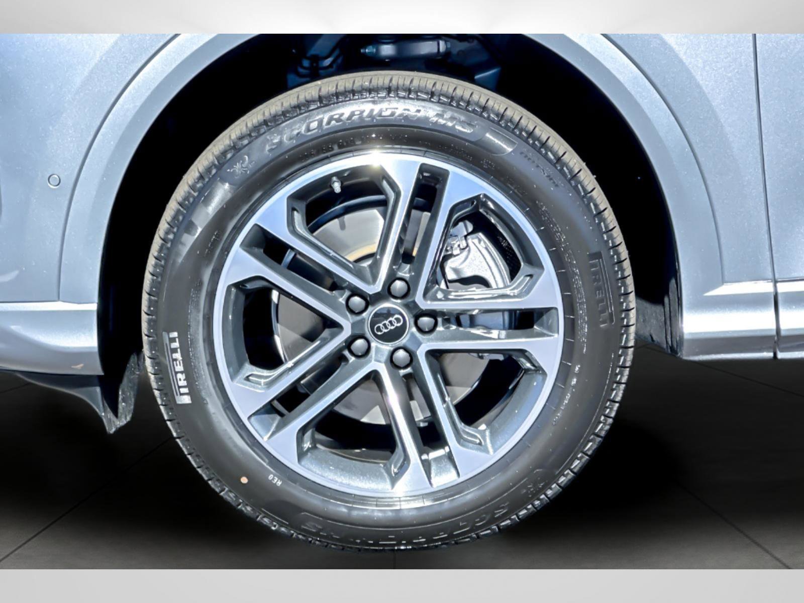 Certified 2025 Audi Q5 Premium Plus w/ Premium Plus image 26