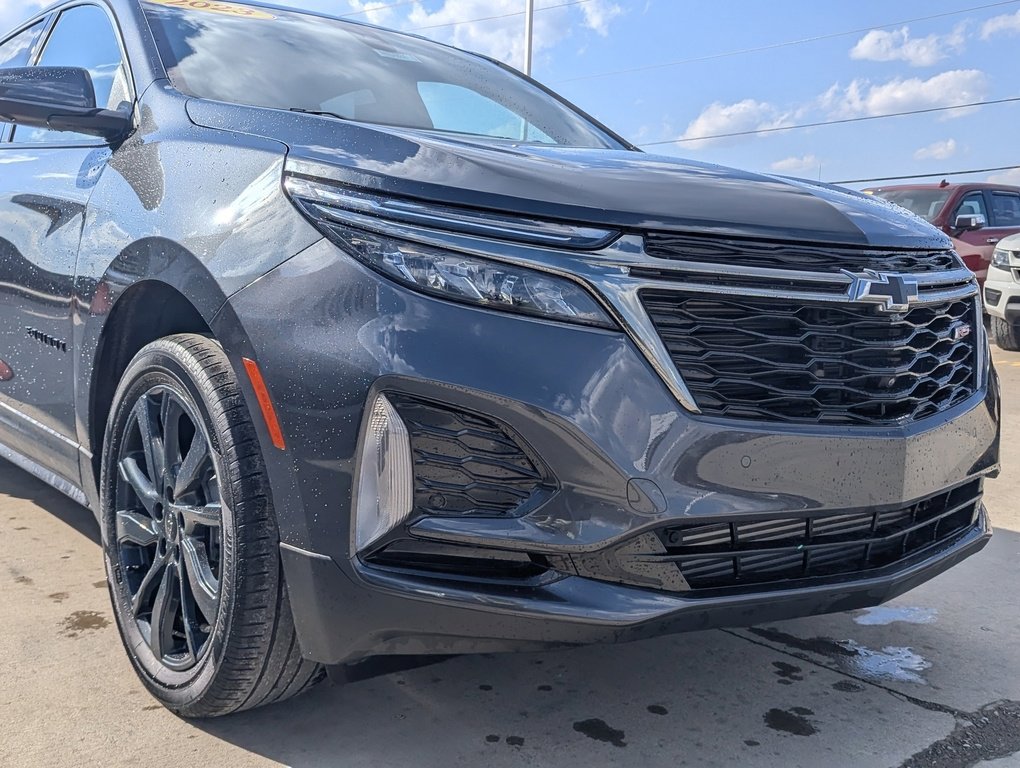 Used 2023 Chevrolet Equinox RS w/ RS Leather Package image 12