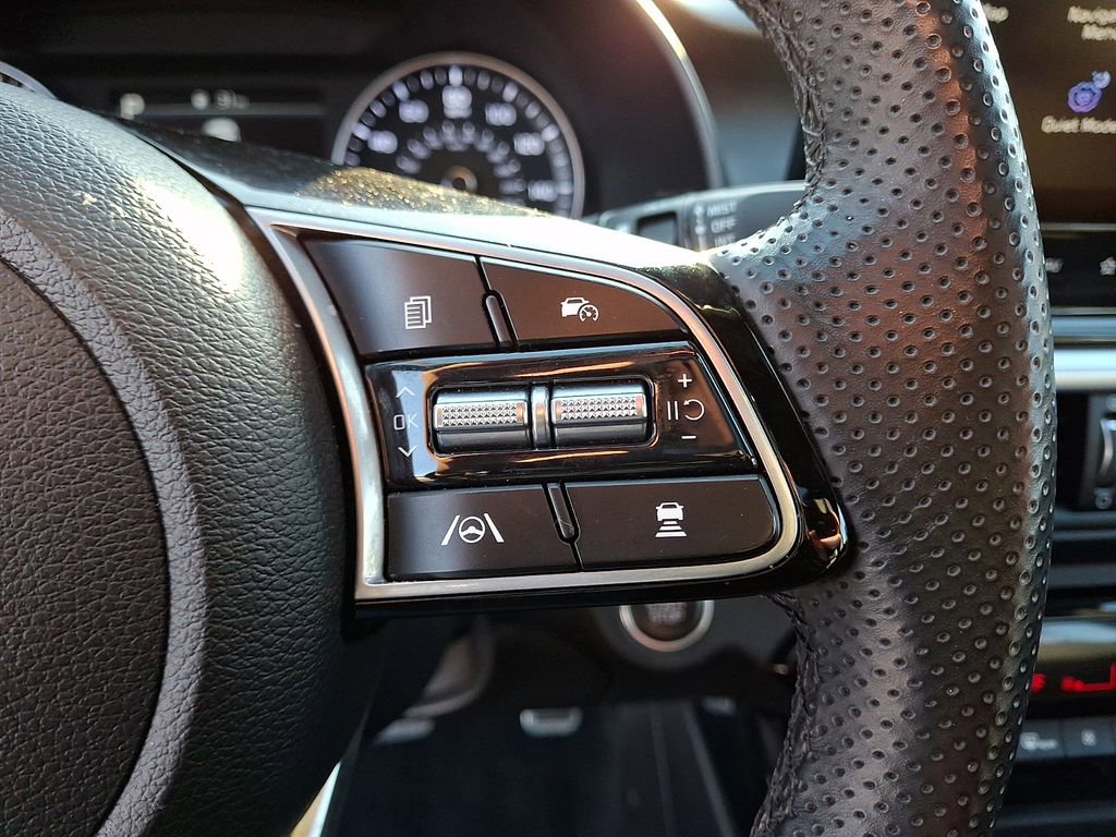 Used 2023 Kia Forte GT-Line w/ GT-Line Premium Package image 23