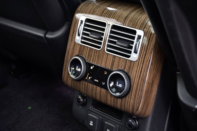 Used 2019 Land Rover Range Rover image 28