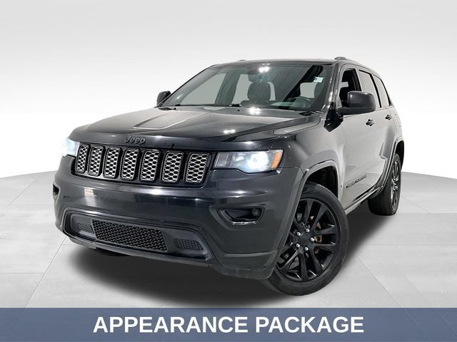Used 2020 Jeep Grand Cherokee Altitude AWD/4WD image 4