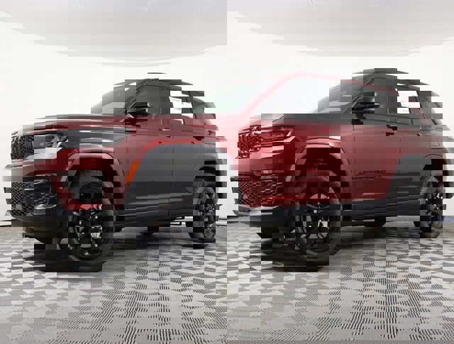 New 2025 Jeep Grand Cherokee Limited w/ Black Appearance Package