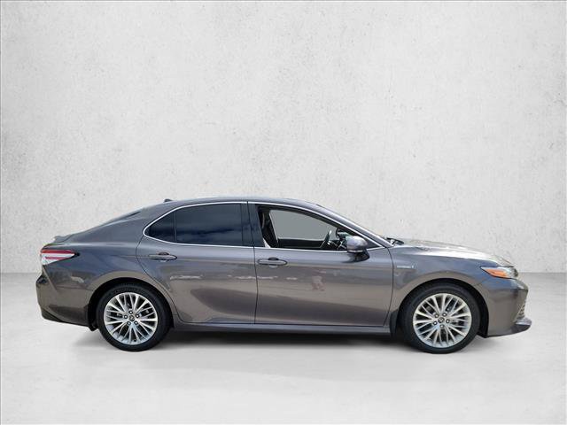 Used 2020 Toyota Camry XLE FWD image 4
