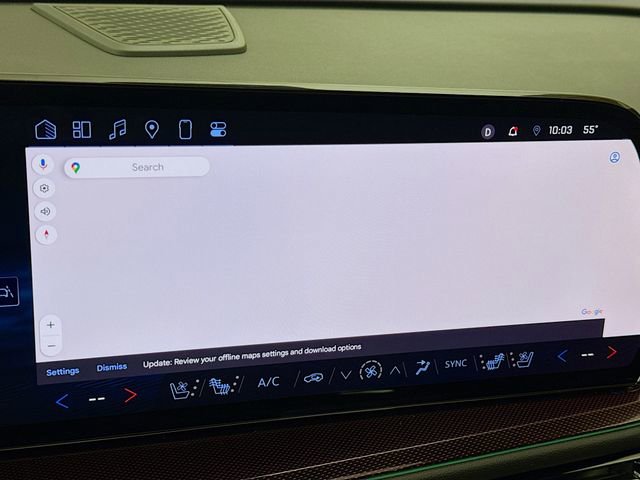 Used 2024 Chevrolet Traverse RS image 14