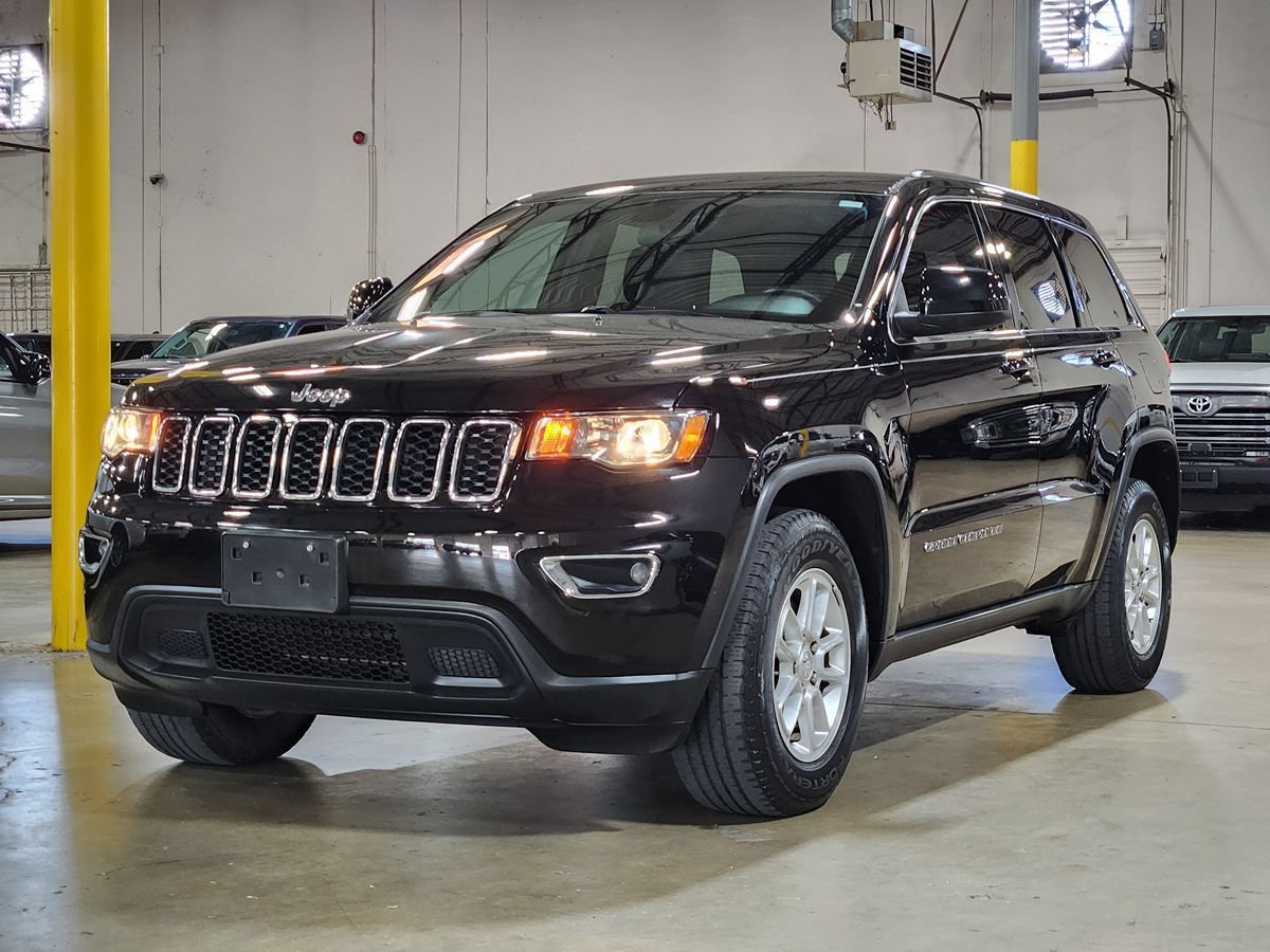 Used 2019 Jeep Grand Cherokee Laredo RWD image 4