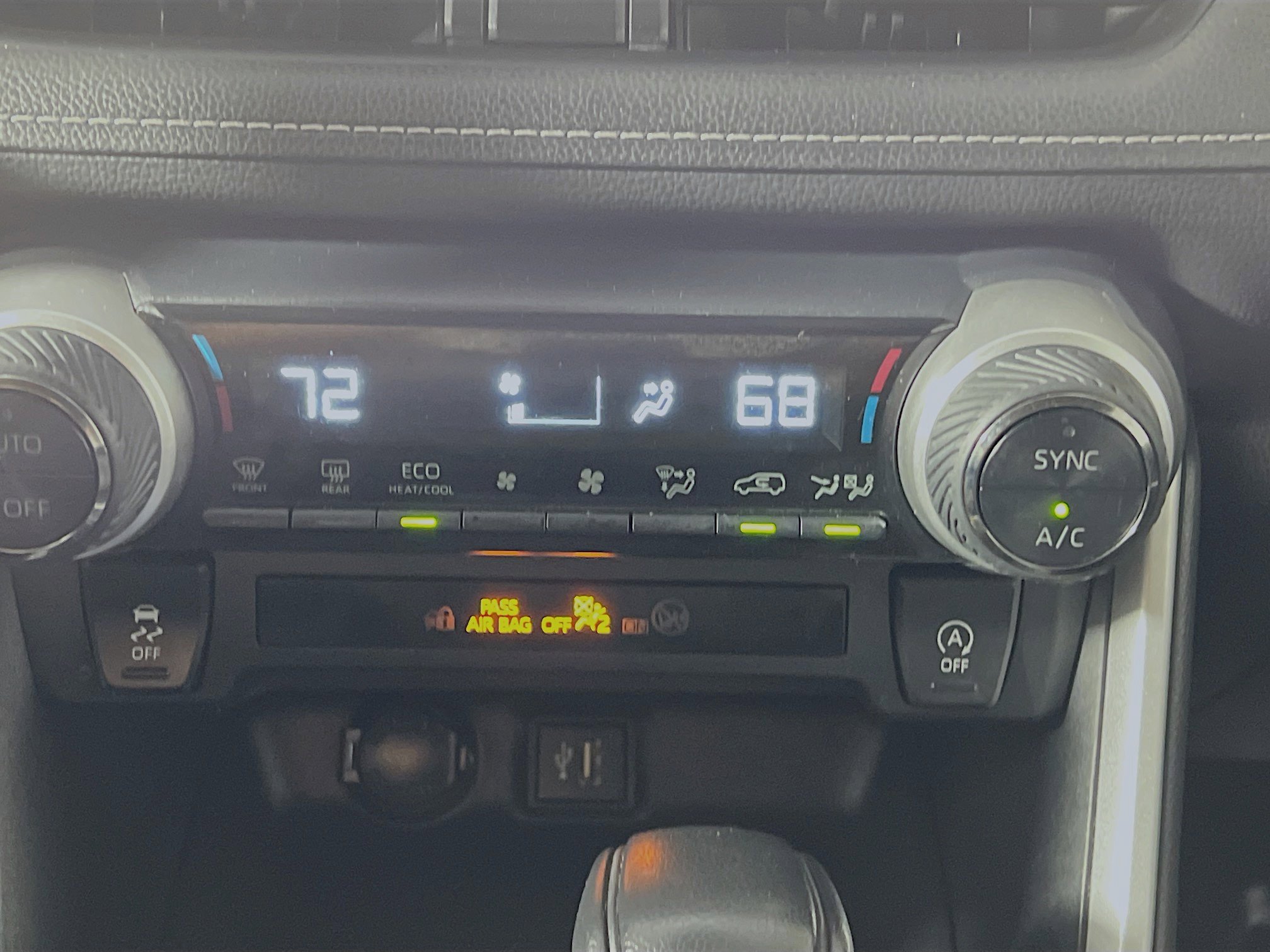 Used 2024 Toyota RAV4 XLE image 26