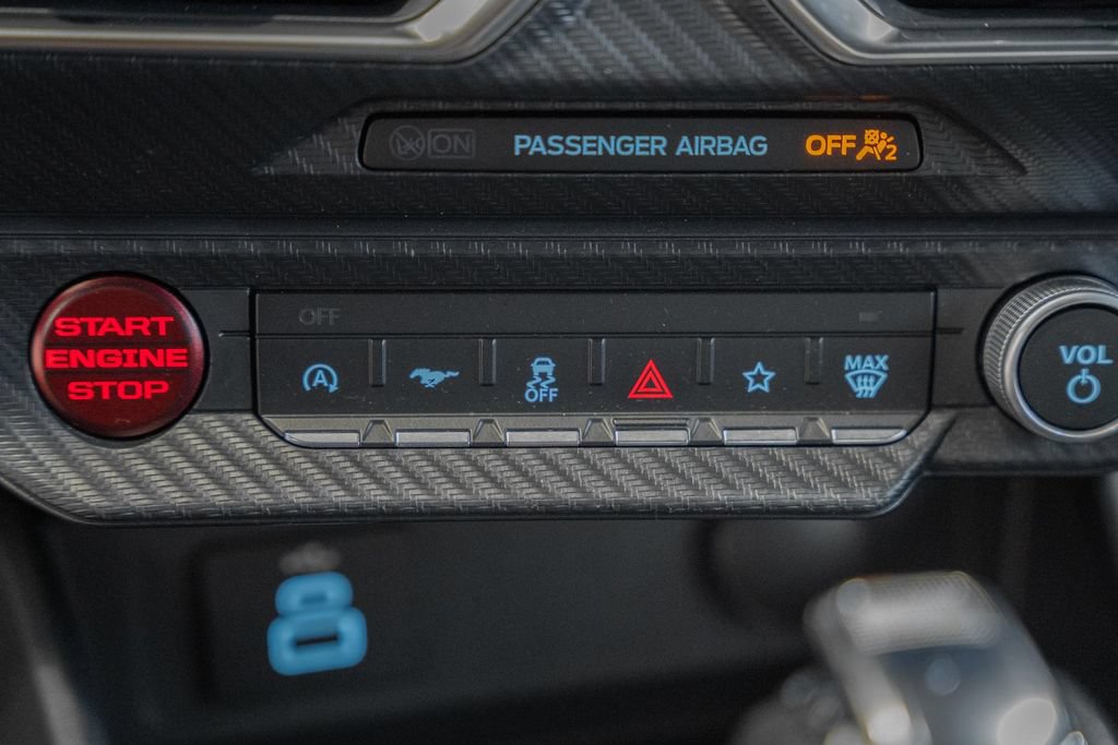 Used 2025 Ford Mustang Premium RWD image 18