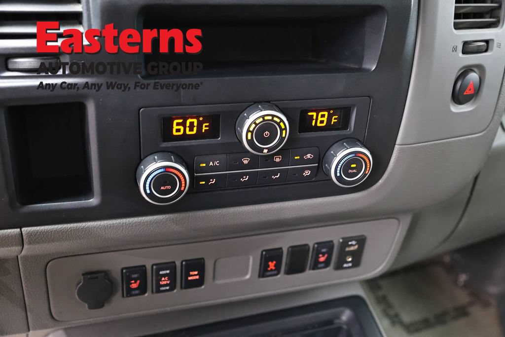 Used 2020 Nissan NV 3500 SL RWD image 19