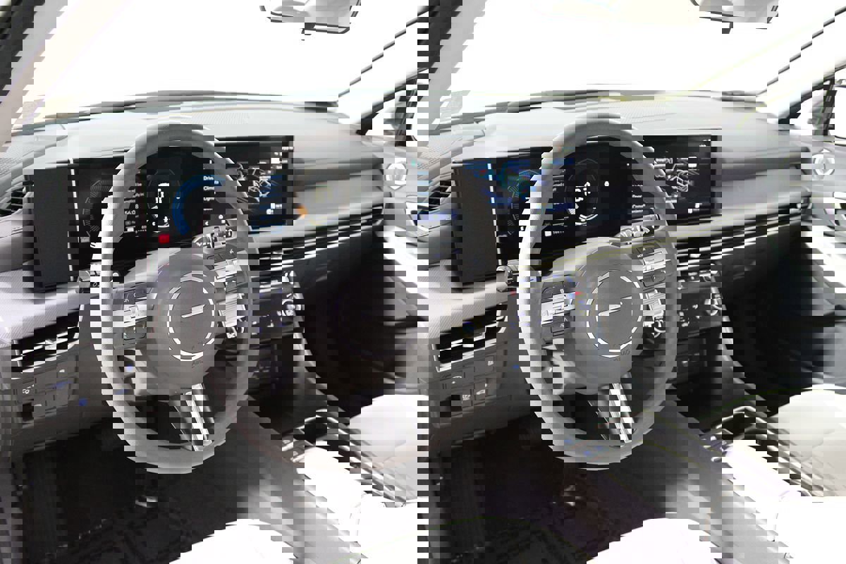 Used 2025 Hyundai Sonata SEL image 8